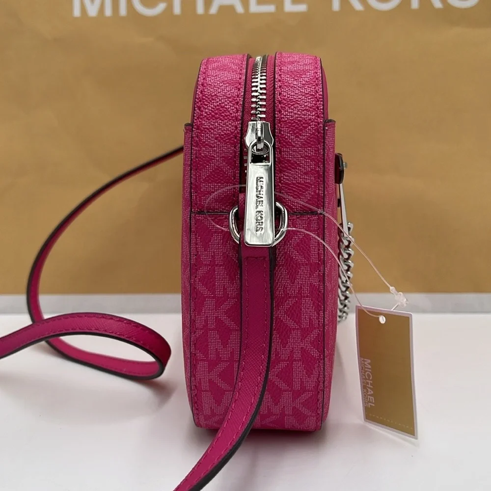 Michael Kors Jet Set Large Signature Logo Chain Crossbody Bag
Dragonfruit
NWT - Picture 3 of 16